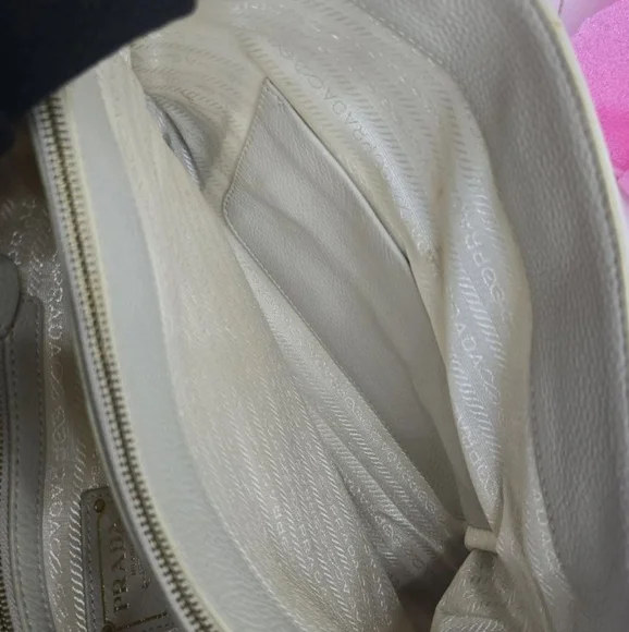 Prada White Leather Women's Bag - Picture 14 of 16